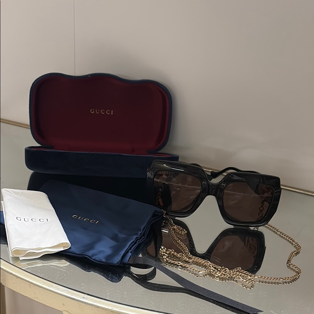 Gucci Black Sunglasses with Gold Chain
